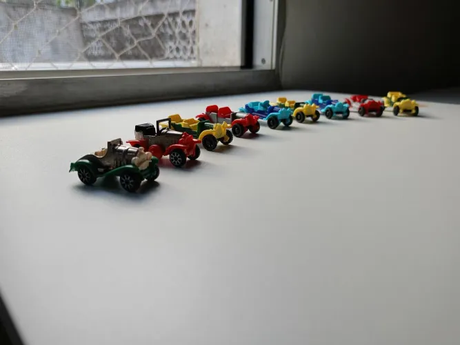Kinder ovo carros conversíveis 