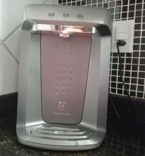 Purificador de água Electrolux(Não gela)