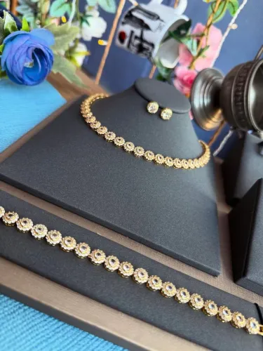 Conjunto RIVEIRA EM DIAMANTES SWAROVSKI 