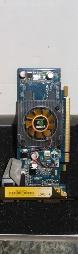 Placa de vídeo Zotac GeForce 8400GS