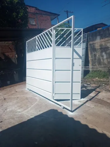 Fabricamos qualquer modelo de portão porta janela proteção etc