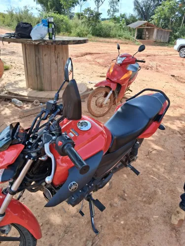 Vende se moto facta com parcelas 