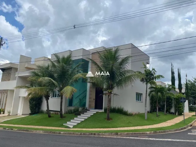 Casa à venda no Condomínio Damha II