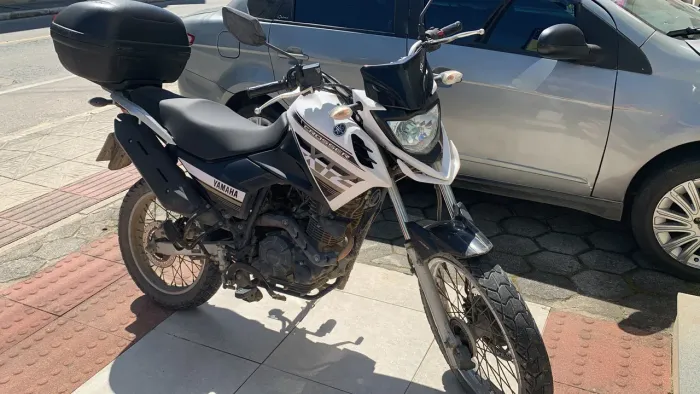 Crosser