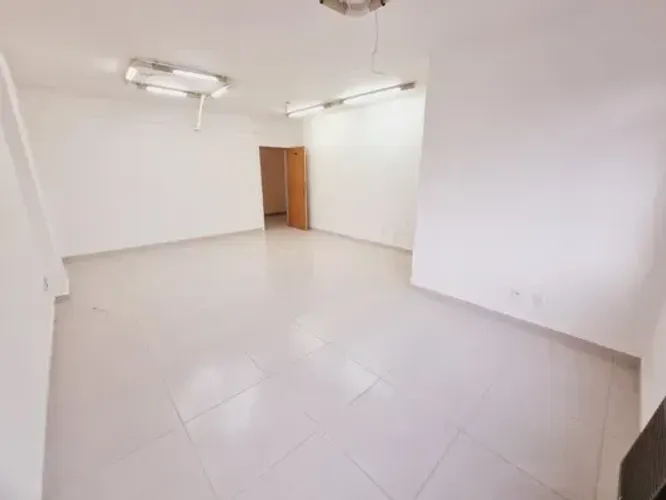 Estreito sala comercial - Em frente a Casas D'água.