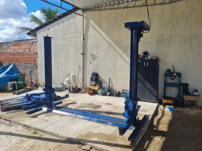 Elevador automotivo 2.5t 220 trifásico