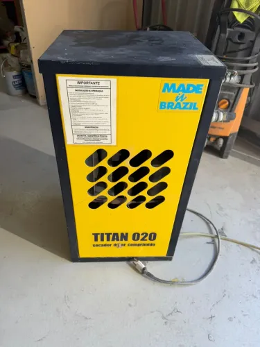 Vendo sacadora de ar para compressores até 30 pés