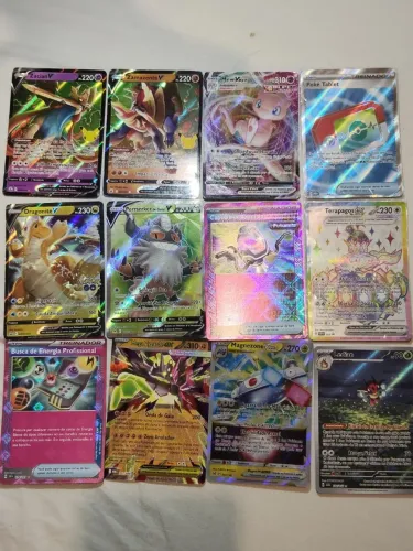 CARTAS POKÉMON ORIGINAIS - TODAS COM SLEEVE E EM EXCELENTE ESTADO!