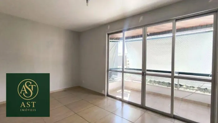 AST IMÓVEIS VENDE Apartamento com 2 quartos sendo 1 suíte, varanda e 1 vaga de garagem, 10