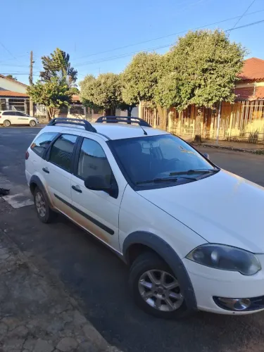 Fiat Palio Weekend Trekking 1.6 Flex 16V 5P 2012