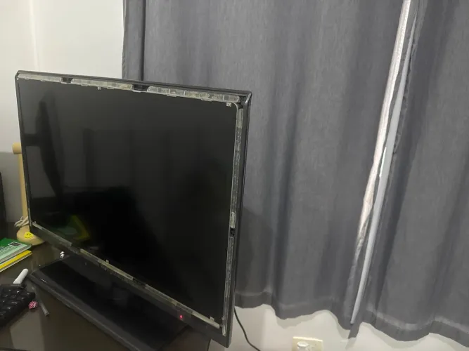 Vendo smart tv LG 32? modelo 32S80YD pechincha