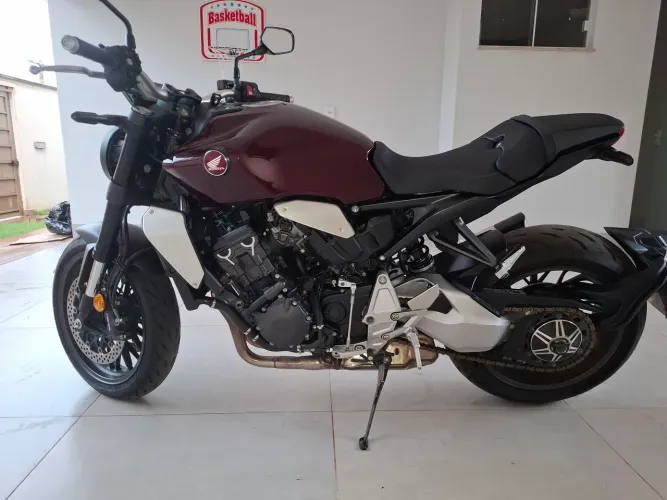 Cb 1000r novíssima sem detalhe