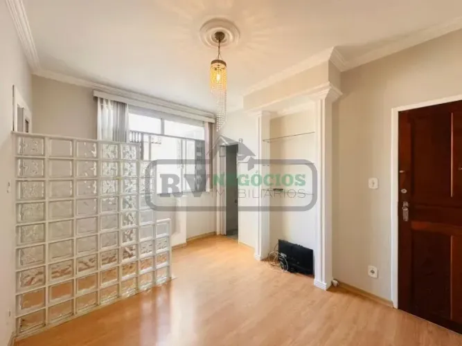 gf- Lindo apartamento em plena rua Tiradentes com dois quartos todo reformado