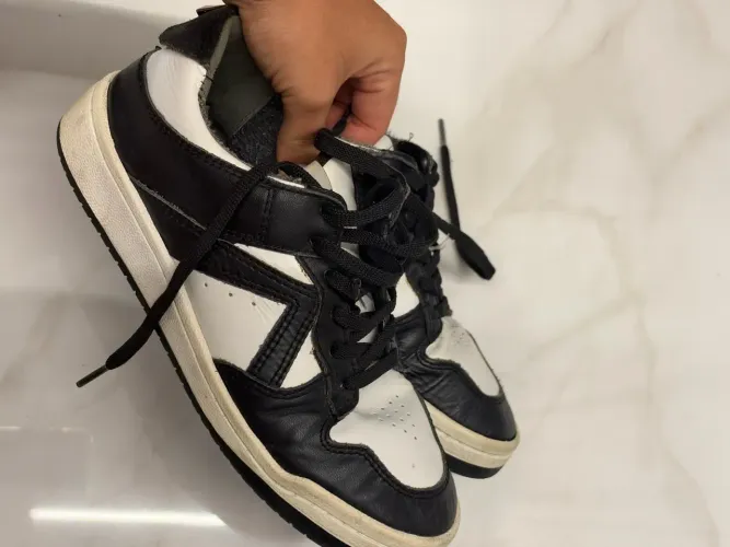 tênis schutz preto e branco