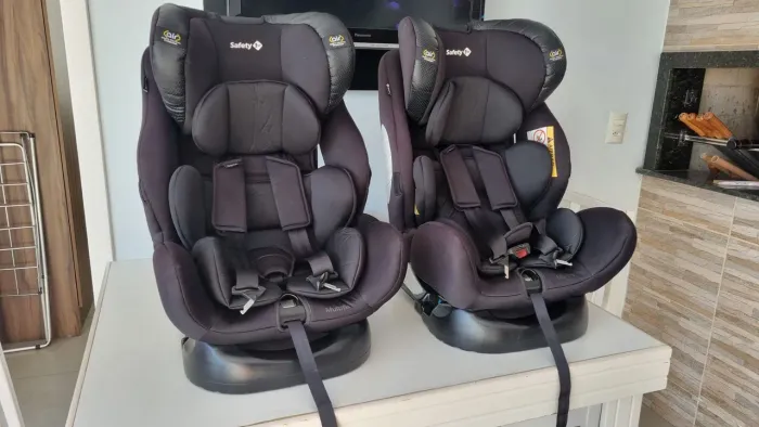 Cadeirinha Safety 1st Multifix
