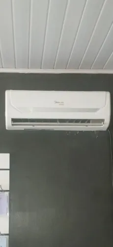 Ar Split Midea 18.000 btus INVERTER/defeito*