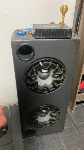 2 Subwoofer UXP com caixa+ amplificador 