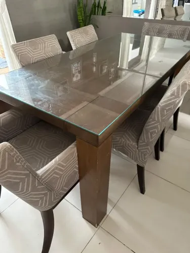 MESA DE JANTAR PARA 6 LUGARES RETANGULAR