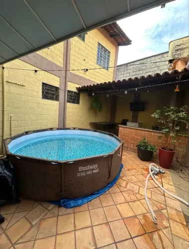 Piscina bestway 5000 litros