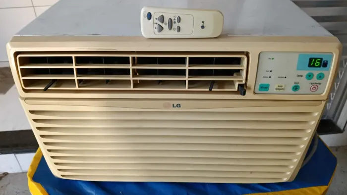 Ar condicionado 10000 btus LG com controle remoto