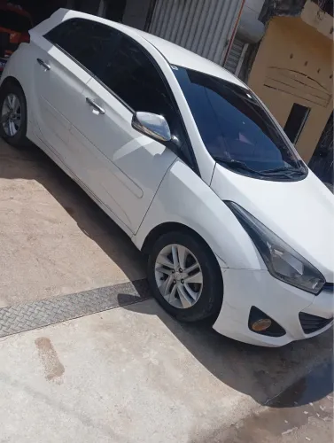 Hyundai HB20 Premium 1.6 Flex 16V Mec. 2014