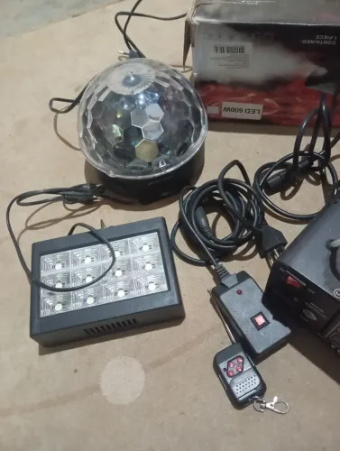 Luzes e fumaça para festas eventos
