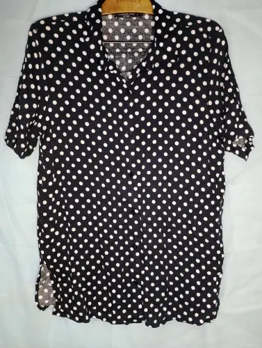Camisa da marca C&A tamanho grande