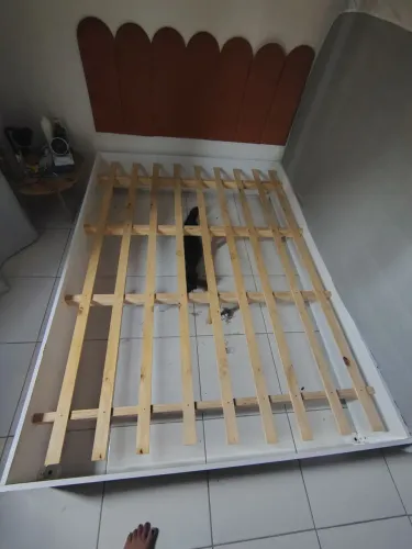 Estrado de cama de casal/ grade para cama de casal