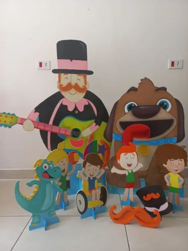 Acervo Festa Infantil + 40 Temas + Bolos + Displays | R$ 6.000