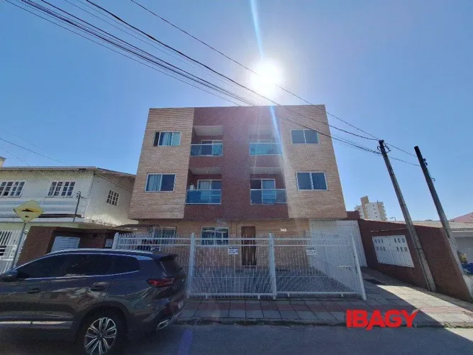 Excelente Apartamento 1 dormitório(s) em Jardim Cidade de Florianópolis - São José