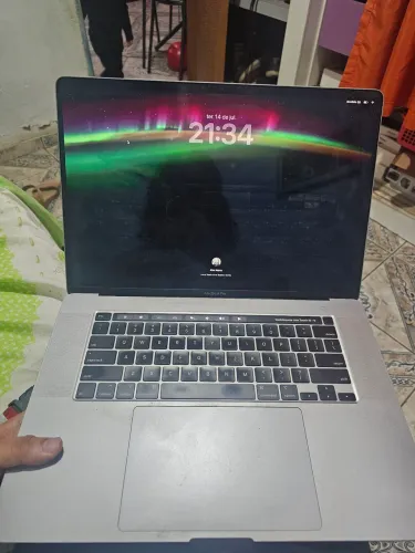MacBook Pro 16 2019