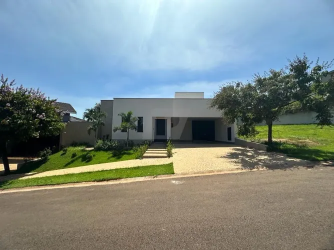 Casa a Venda em Piracicaba - Monte Alegre