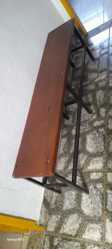 Banco de madeira