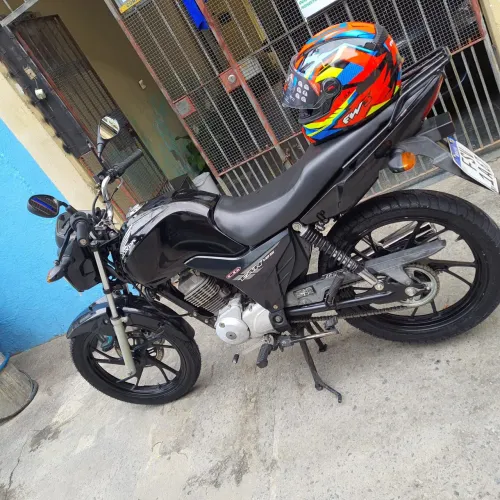 Vendo uma moto fan 125 2014