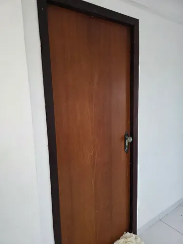 Cama box, portas internas colchões etc etc.