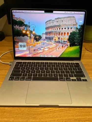 Macbook M5 - 512 gb 16 RAM - defeito na tela