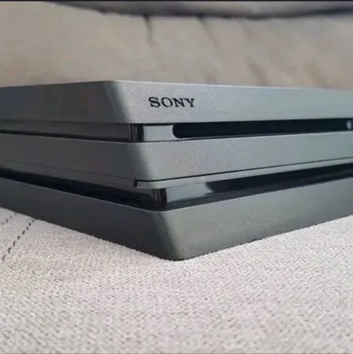 PLAYSTATION 4 PRO 10.50