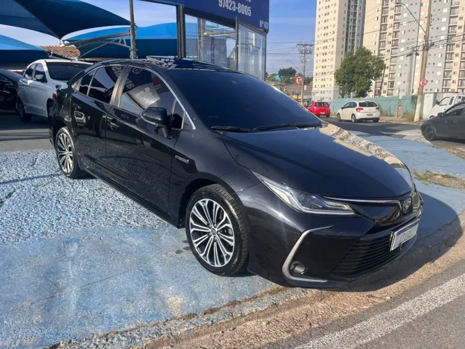 Toyota Corolla Altis Prem. Hybrid 1.8 Flex AUT 2020