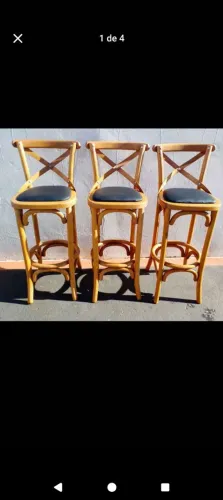 Vende-se 3 Banquetas x