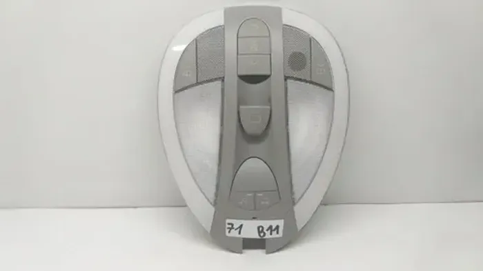 Luz Cortesia Mercedes Cls63 2009 (71b11)