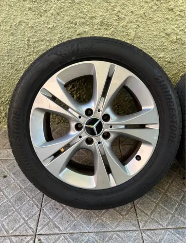 Jogo de roda aro 17 originais Mercedes