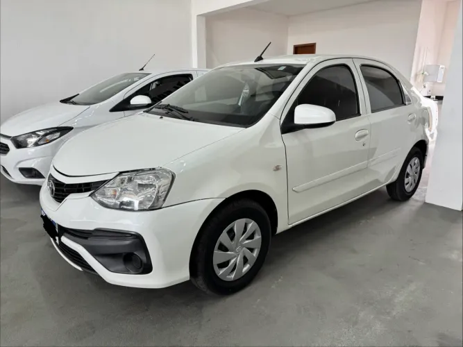 Toyota Etios X Sedan 1.5 Flex 16V 4P Mec. 2018