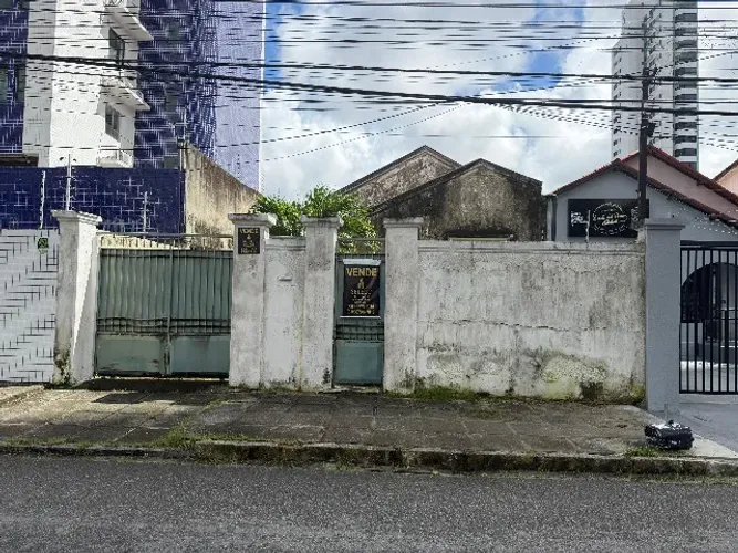 CASA À VENDA NA MADALENA - RECIFE | 400 M² DE ÁREA TOTAL