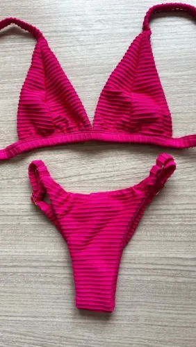 BIQUÍNI ESTILOSOS EGREGORA SOLAR PERFEITO 