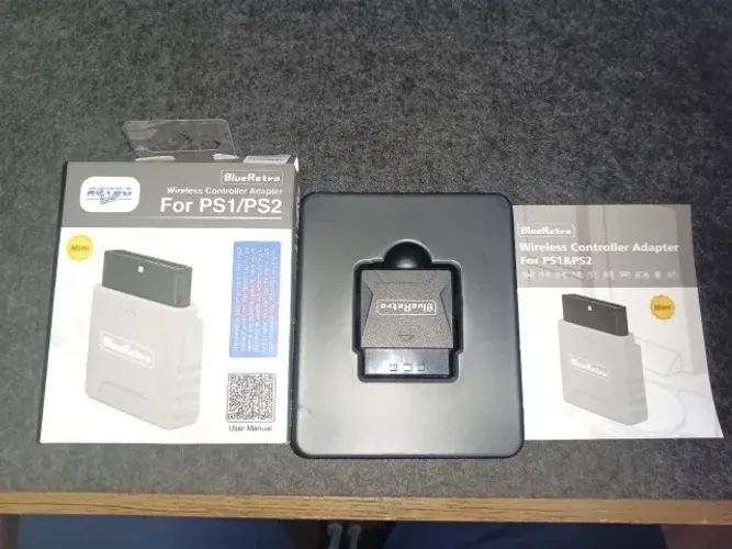 Adaptador Bluetooth BlueRetro Preto PS1 / PS2 - Semi Novo Excelente