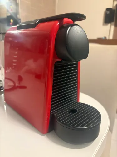 Cafeteira Essenza Mini Vermelha 220V