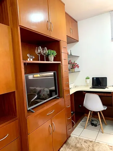 Kitnet mobiliada com vaga de garagem - Setor Sudoeste - ENERGIA GRATUITA