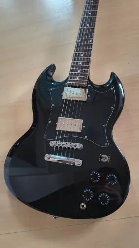 Guitarra Epiphone SG G-310 