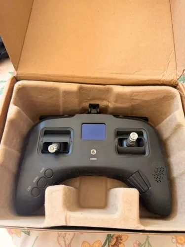 TBS Tango II - O Rádio FPV Definitivo | Crossfire Nativo e Design Compacto