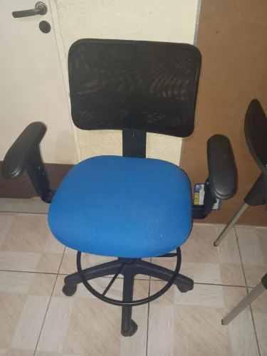 Cadeira giratória 